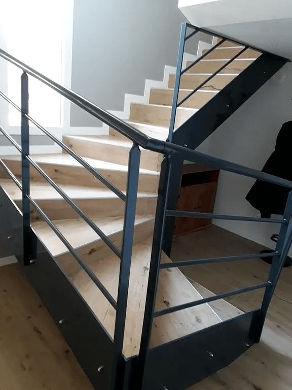 Carrelage imitation parquet escalier Yssingeaux